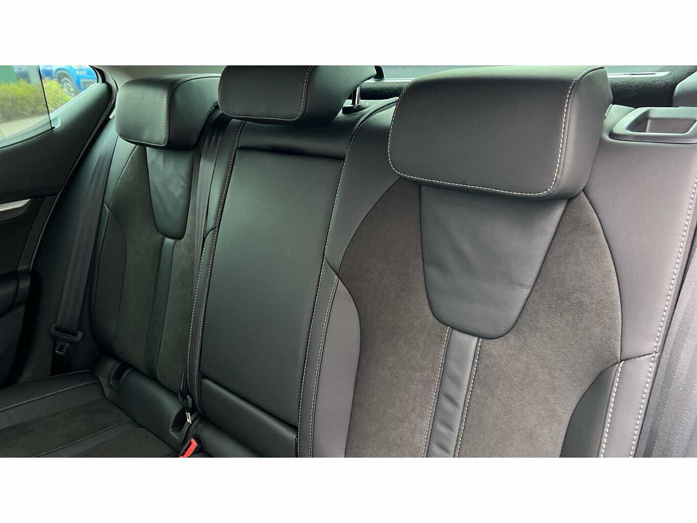 SKODA OCTAVIA Hatch First Edition 1.5 TSI 150 PS 6G Man