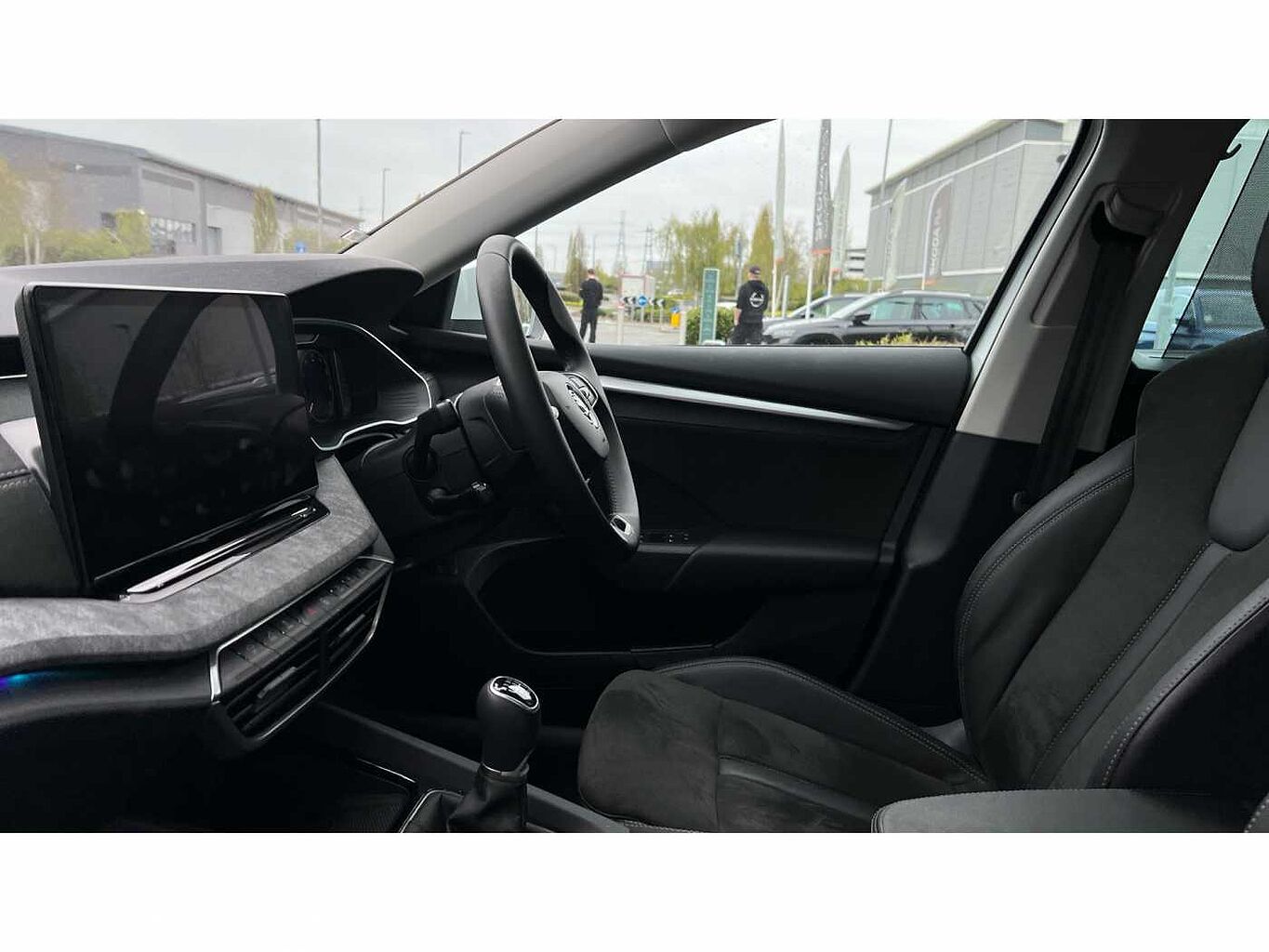 SKODA OCTAVIA Hatch First Edition 1.5 TSI 150 PS 6G Man