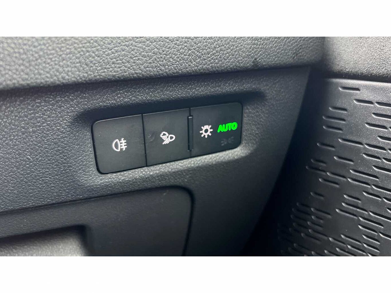 SKODA OCTAVIA Hatch First Edition 1.5 TSI 150 PS 6G Man