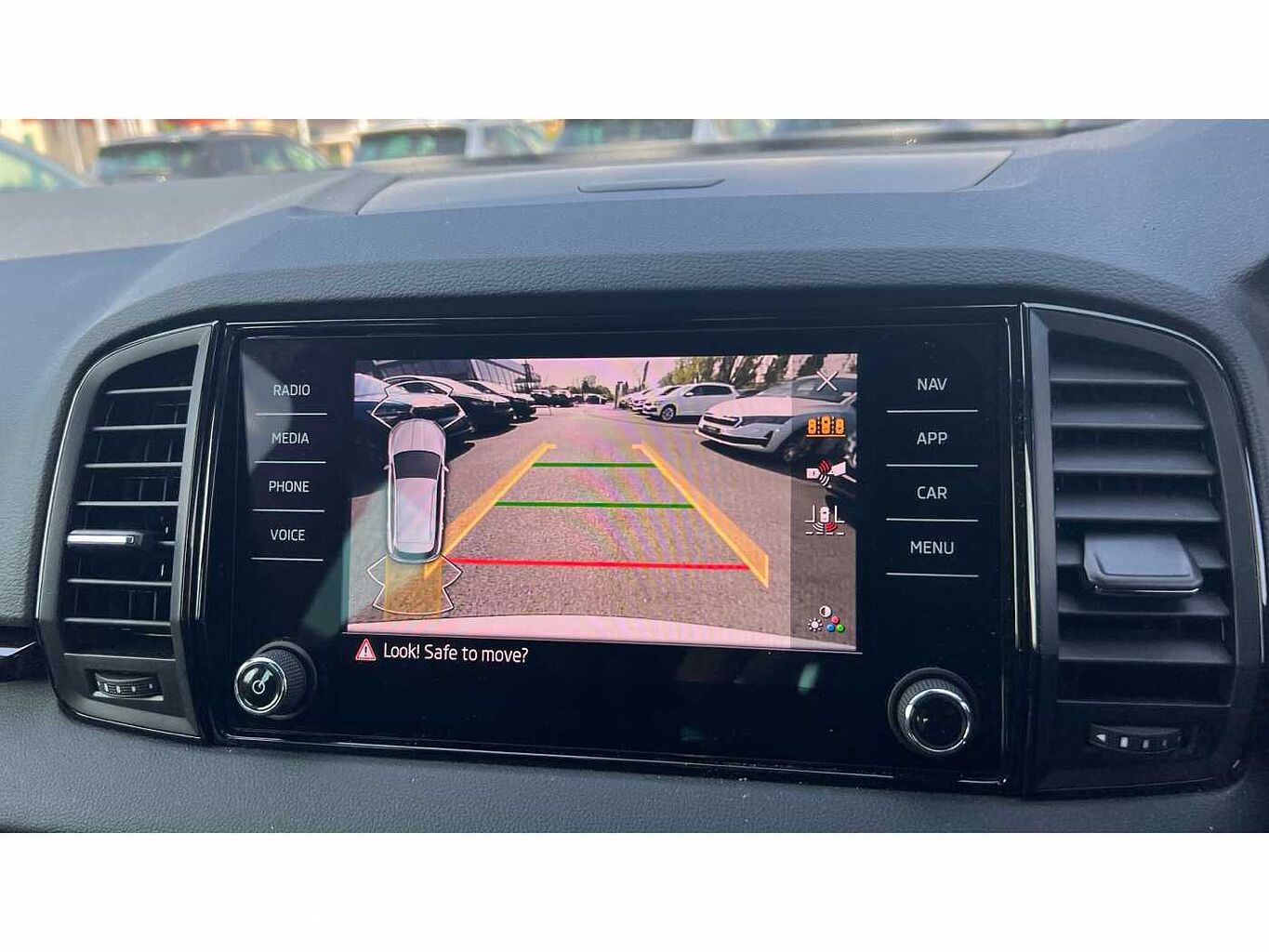 SKODA Karoq SUV 1.5 TSI (150ps) SportLine ACT