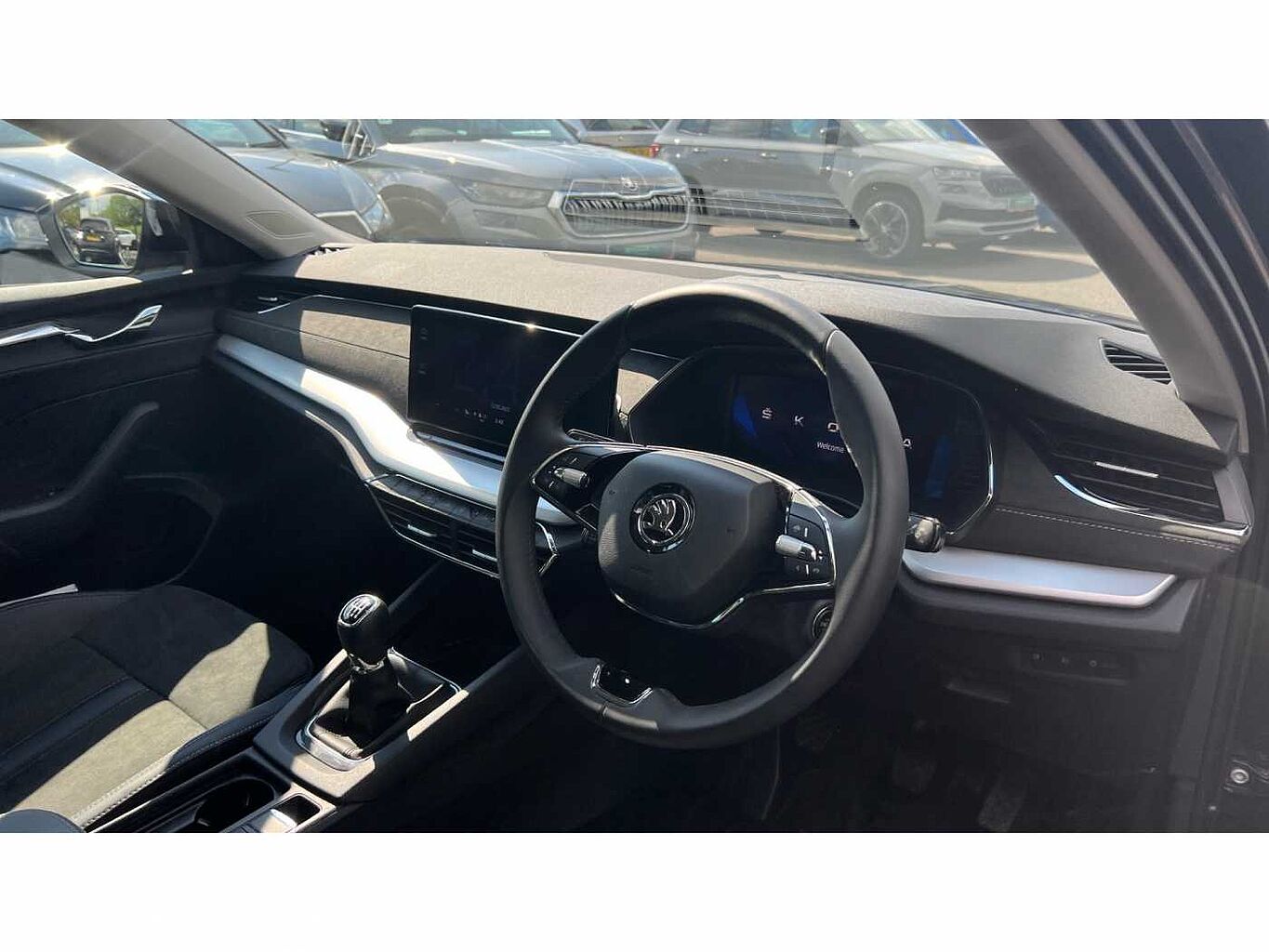 SKODA Octavia Hatchback (2017) 1.5 TSI ACT SE L (150PS)