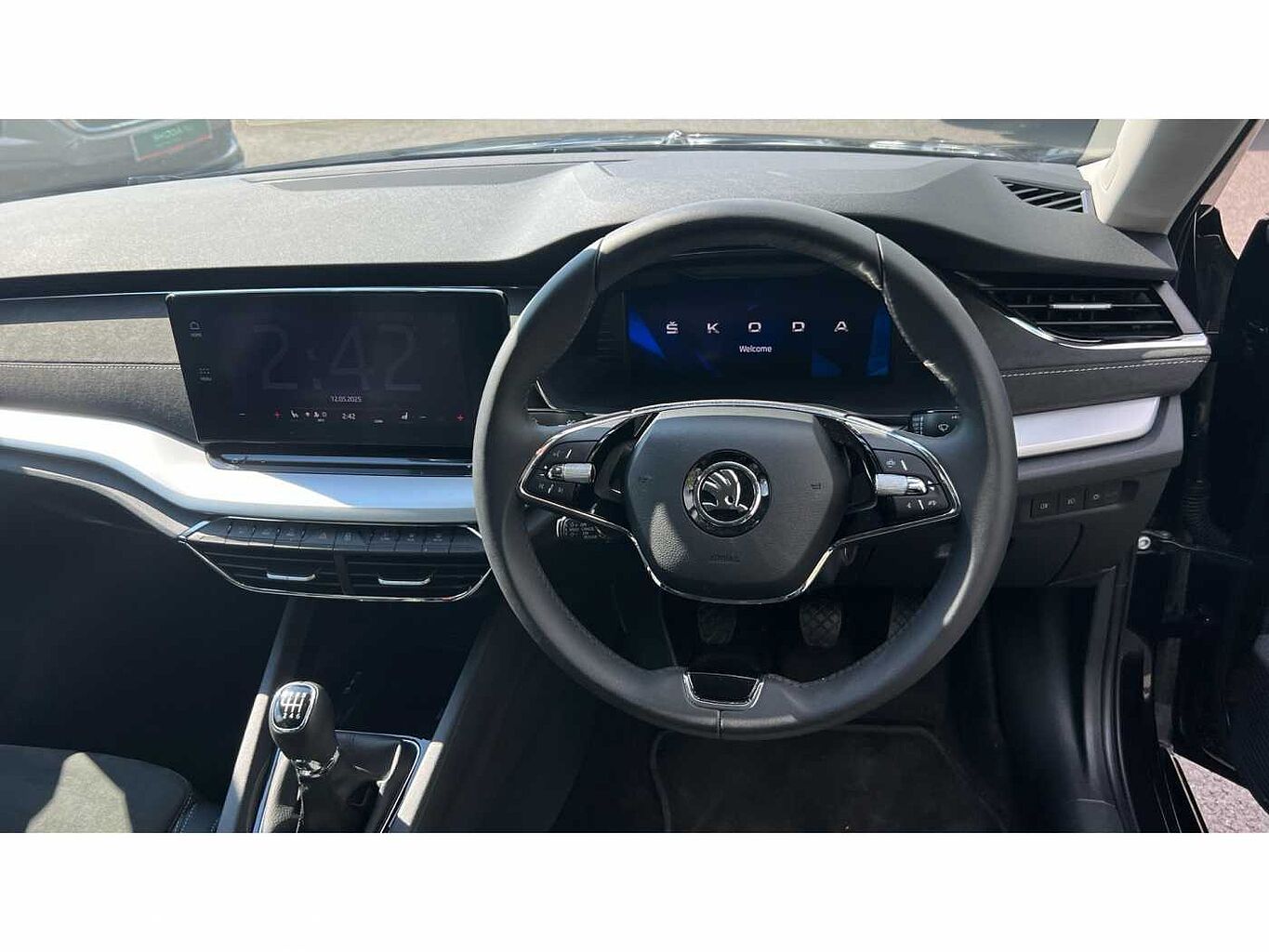 SKODA Octavia Hatchback (2017) 1.5 TSI ACT SE L (150PS)
